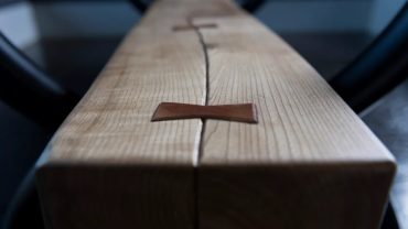 Interview with a local craftsman in Niseko – Damian “Hippy” Keyte