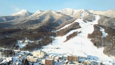 Discover a hidden gem: 10 reasons to ski Furano this winter