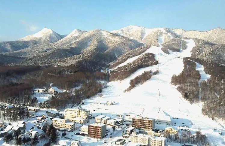 Discover a hidden gem: 10 reasons to ski Furano this winter