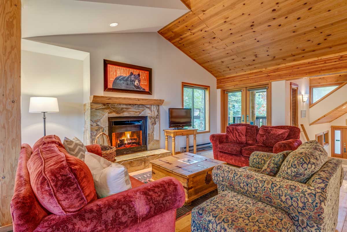 Book Chalet Cedar Hollow 4 Luxury Vacation Rentals By Zekkei